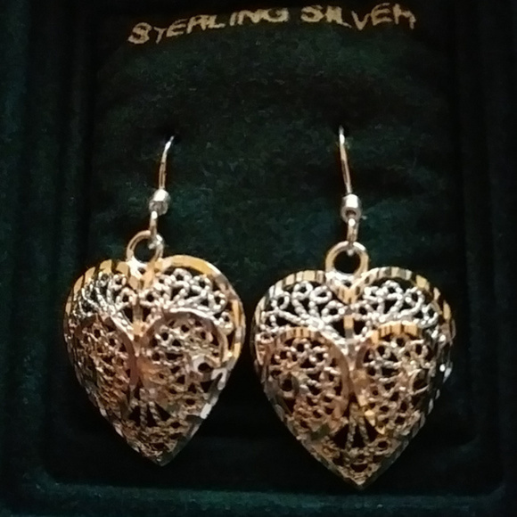 Laser Cut Sterling Silver Heart Shaped Earrings Pierced - Picture 2 of 4